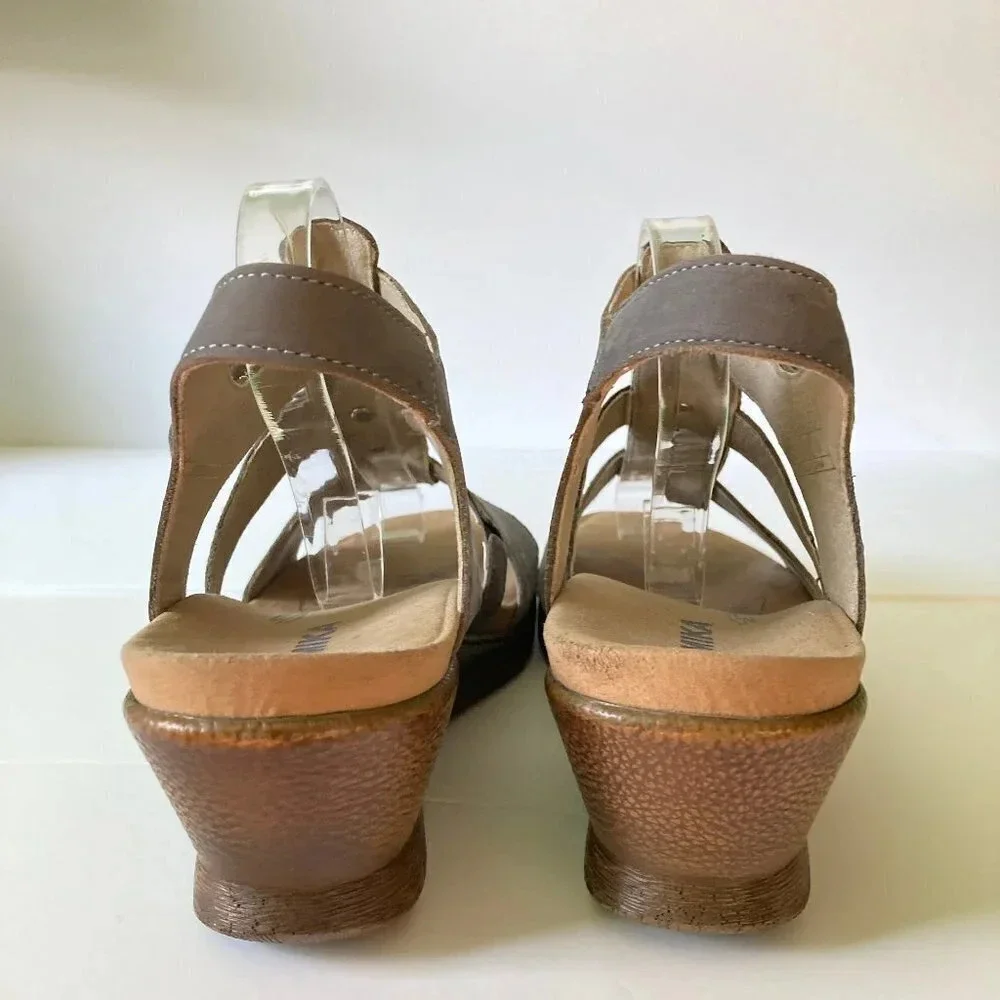 Romika Grey Gray Suede Leather Wedge Sandals, European‎ Size 41, Small Repair